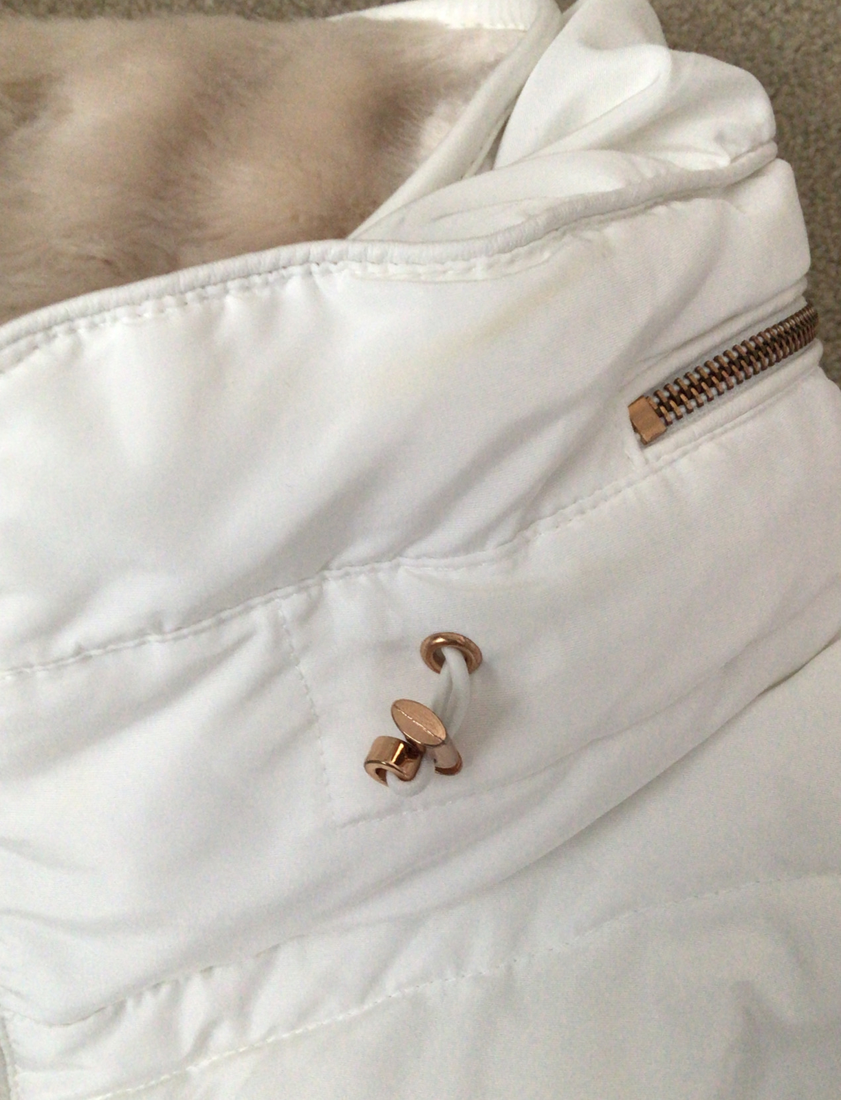 Zara Ladies S Cream /White Jacket Faux Fur Collar Rose Gold Zips Puffer