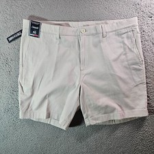 NWT Roundtree  Yorke Casuals Shorts Men 40 x 7" Straight Stretch Beige