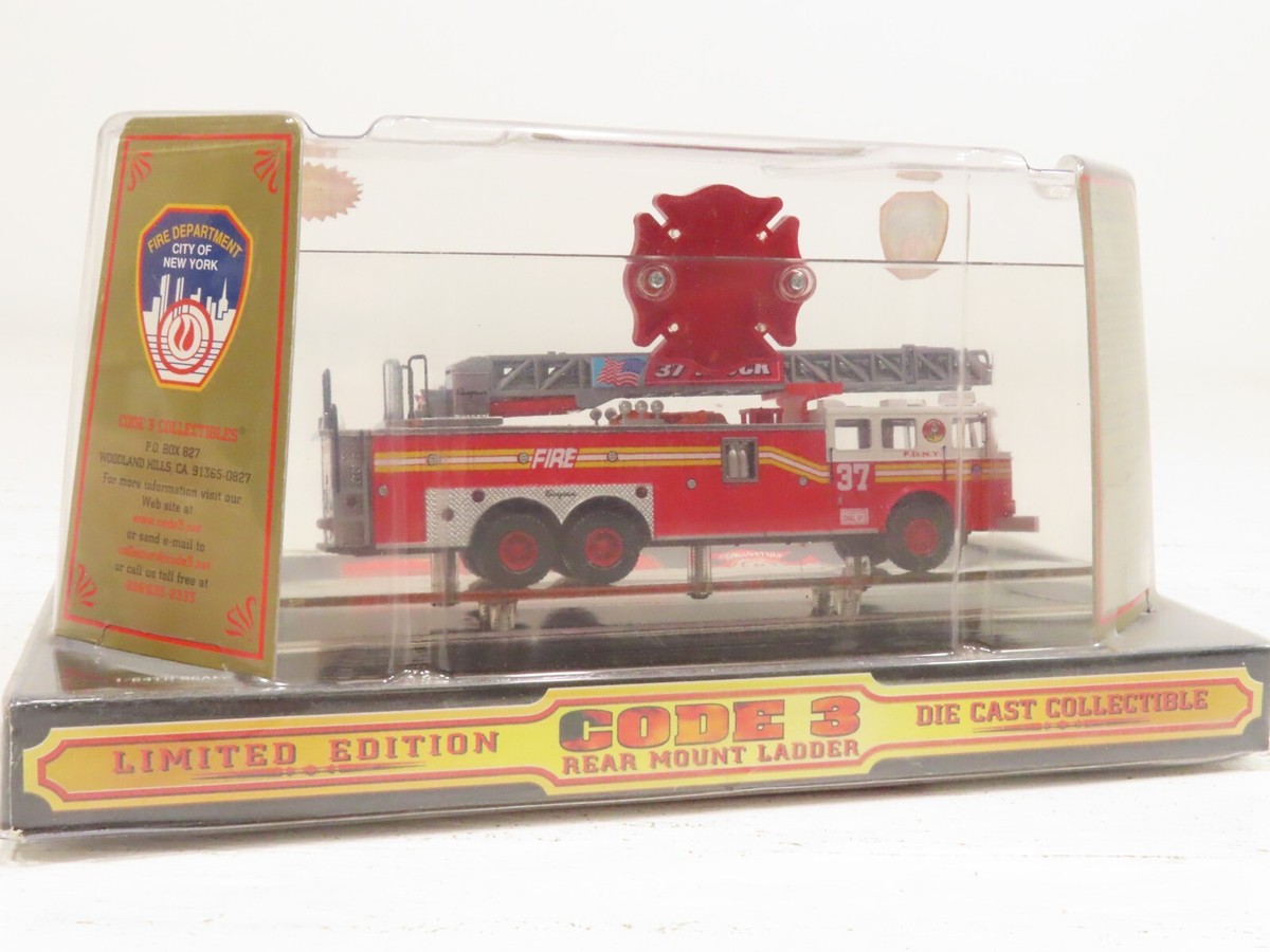 CODE3 1/64 FDNY ニューヨーク消防 はしご車 消防車 CODE3 F.D.N.Y ニューヨーク市消防局 消防車 セット