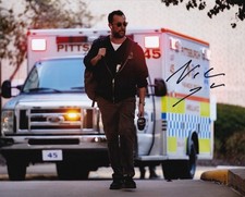NOAH WYLE signed autograph 20x25cm THE PITT in person autograph ACOA