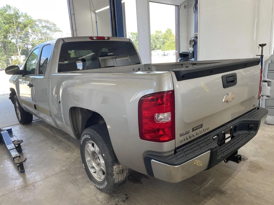 Used Front Left Seat Belt Front fits: 2008 Chevrolet Silverado 1500 pickup bucke - Image 2 of 4