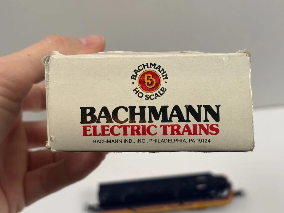 BACHMANN - Locomotive CHESSIE 7071 - Photo 2/4