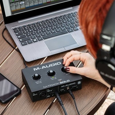 M-AUDIO M-Track SOLO Audio Interface 2-Ch USB Recording Compatible with MAC/PC