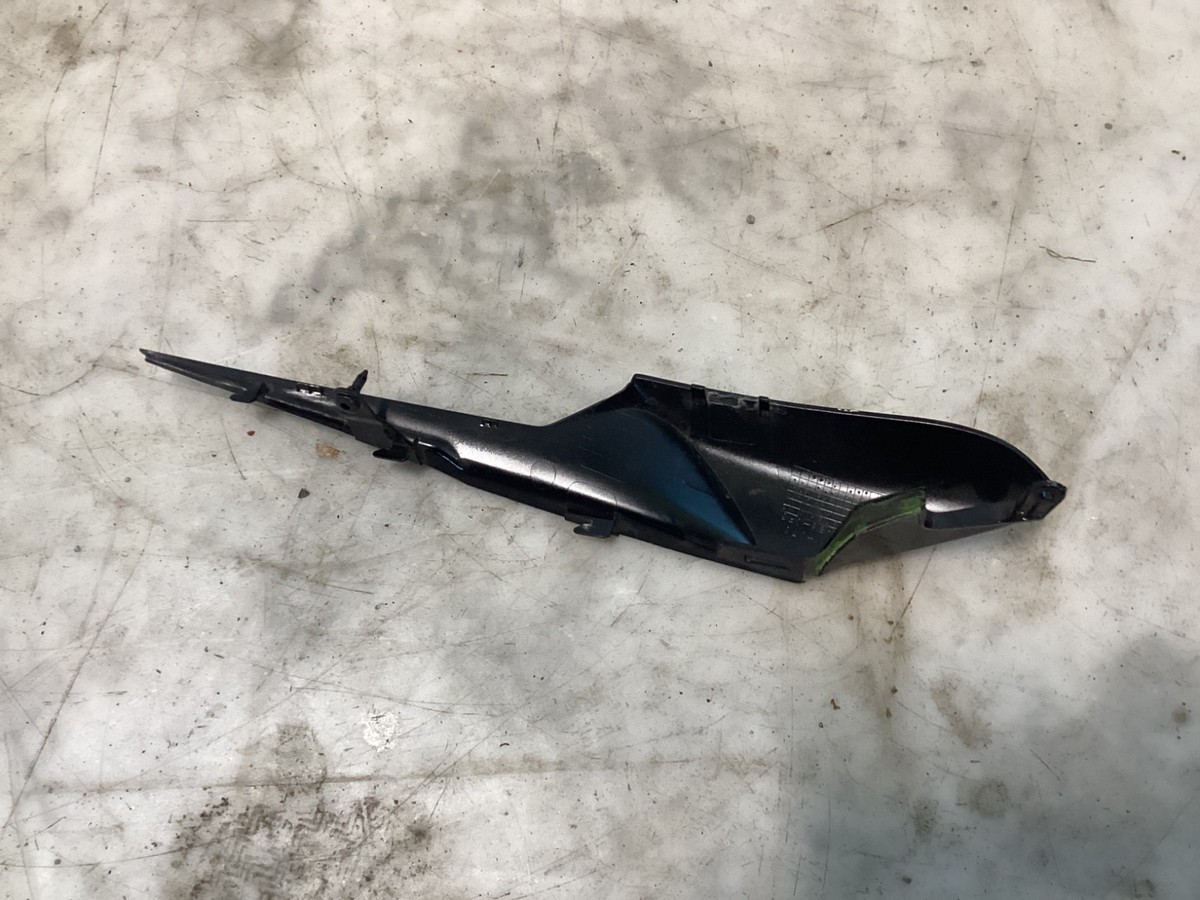 11-15 KAWASAKI NINJA ZX10R ZX10 RIGHT SIDE REAR BACK TAIL FAIRING