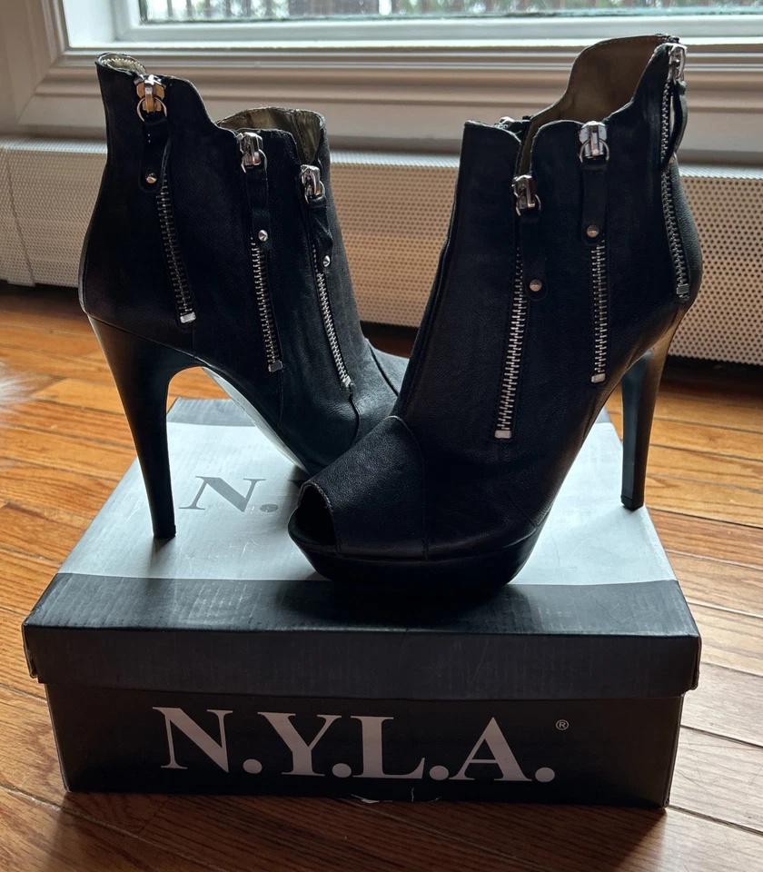 BOTINES DE CUERO NYLA CON CREMALLERAS $5” Tacón Talla 8. Usado una vez. En caja original Foto 3 de 4