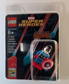 Lego 2015 Exclusive SDCC Captain America (Sam Wilson) NISP | Uncirculated