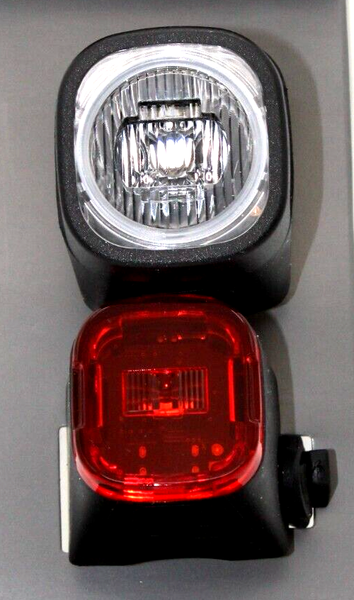 Fahrrad Scheinwerfer Led Beleuchtung Set RüCklicht Usb Beleuchtung Stvzo Neu-image