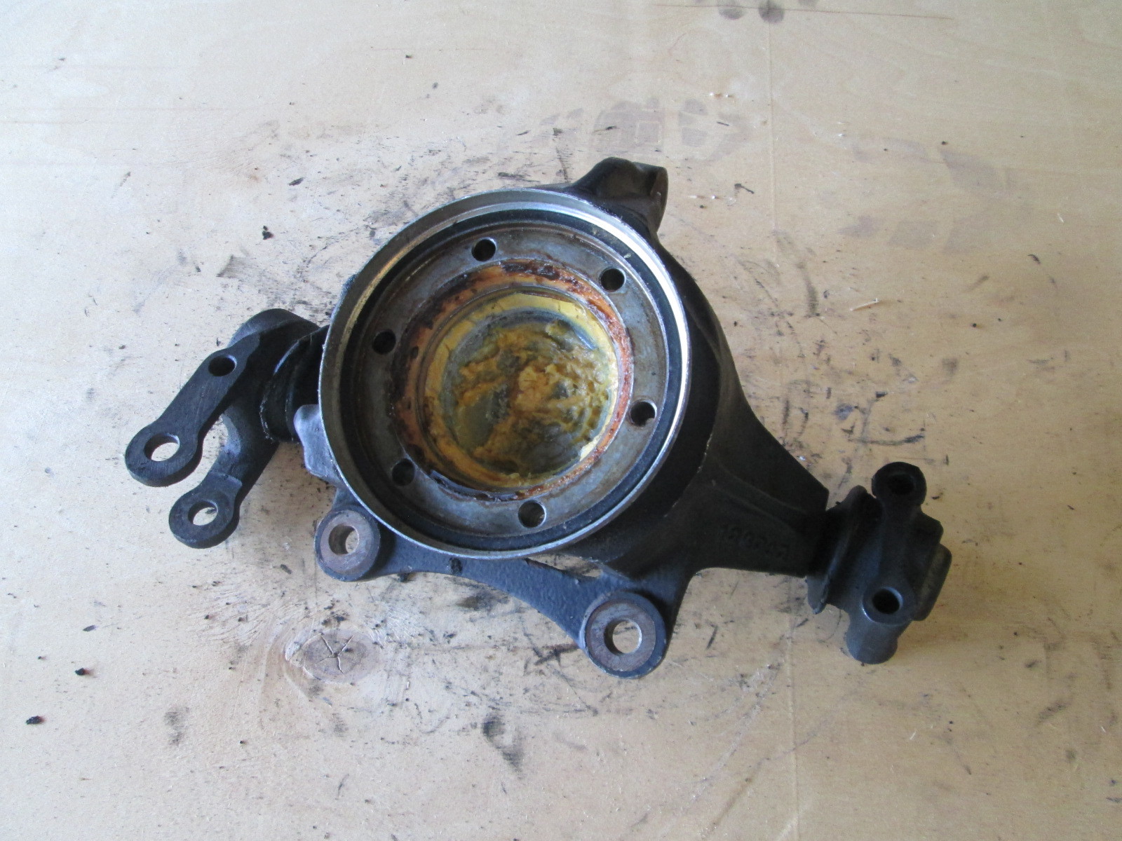 Ferrari 328 LH Front Hub  / Knuckle / Spindle (B)  # 125712
