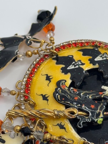 Lunch At The Ritz All Hallows Halloween Witch On Broomstick Enamel Brooch As Is - Picture 9 of 16