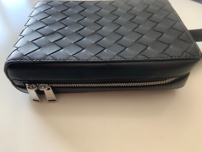 【BOTTEGA VENETA】INTRECCIATO CROSSBODY BAG NEW Bottega Veneta Intrecciato Leather Zip Around Crossbody
