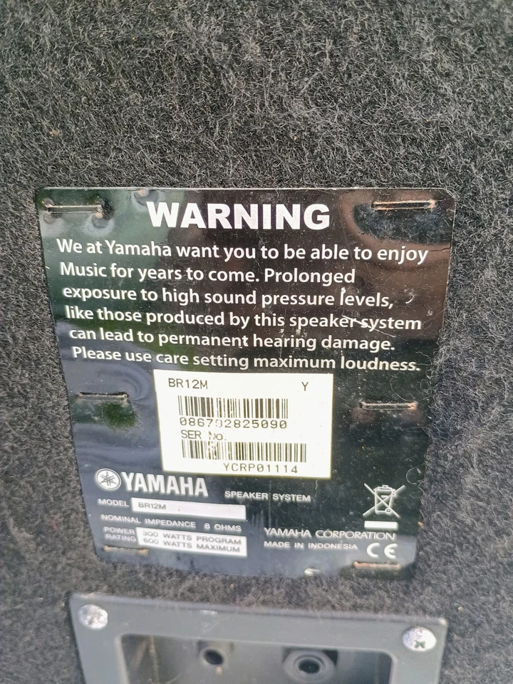 Yamaha BR12M Wedge Speaker 12 Inch Passive Floor Monitor 600W 8 Ohms Black - Image 3 of 4