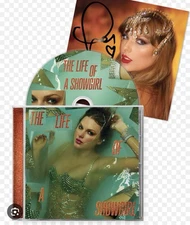 Taylor Swift The Life of a Showgirl CD & Hand Signed Photo 1 Autograph 🔥