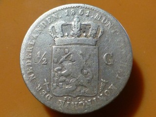 PAYS BAS 1/2 GULDEN (ARGENT) 1861 RARE & QUALITE TB !