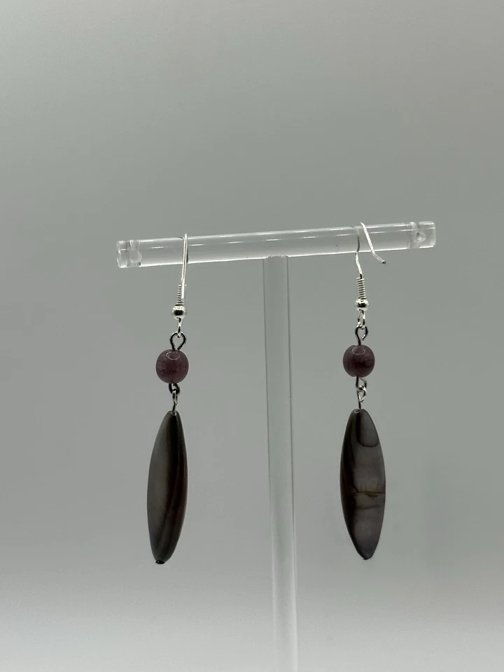 Pendientes colgantes de cuarzo ahumado y amatista enchapados en plata de ley hechos a mano en EE. UU. Foto 3 de 4