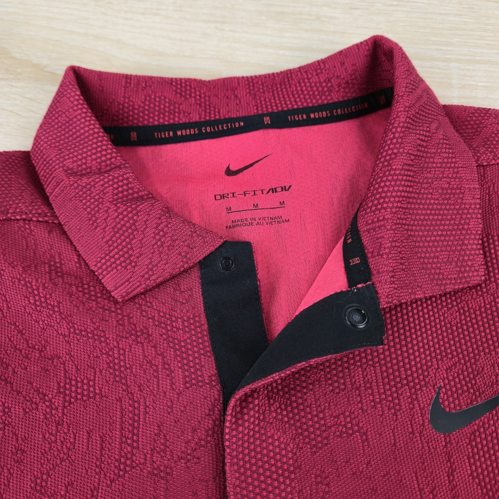 Men’s M Nike Tiger Woods Dri-Fit ADV Blade Snap AOP Camo Pattern Golf Polo Shirt thumbnail 6