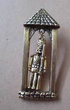 Dangling Guard With Rifle in Guardhouse -  2" Gold Lapel Pin
