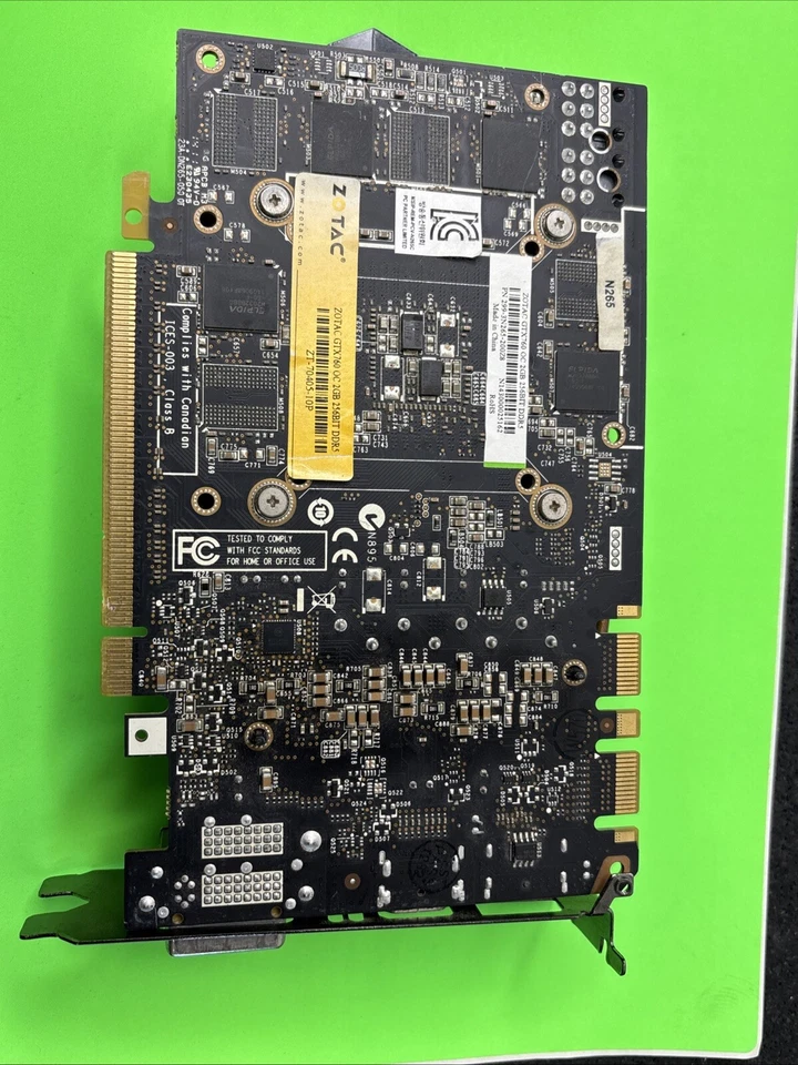 ZOTAC NVIDIA GeForce GTX 760 2GB GDDR5 Graphics Video Card DP DVI HDMI - Image 3 of 4