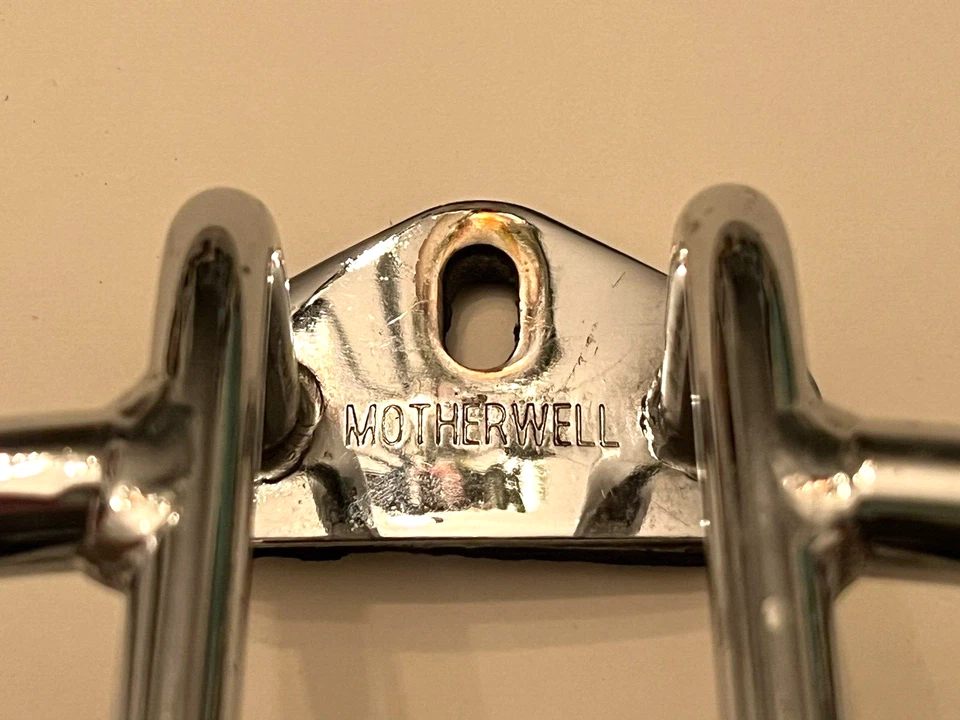 Portaequipajes Motherwell cromado solo (de Harley Davidson Dyna Superglide 2007) Foto 4 de 4