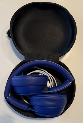 Beats Solo Pro Wireless ANC Headphones Blue A1881 w Case USB-C to