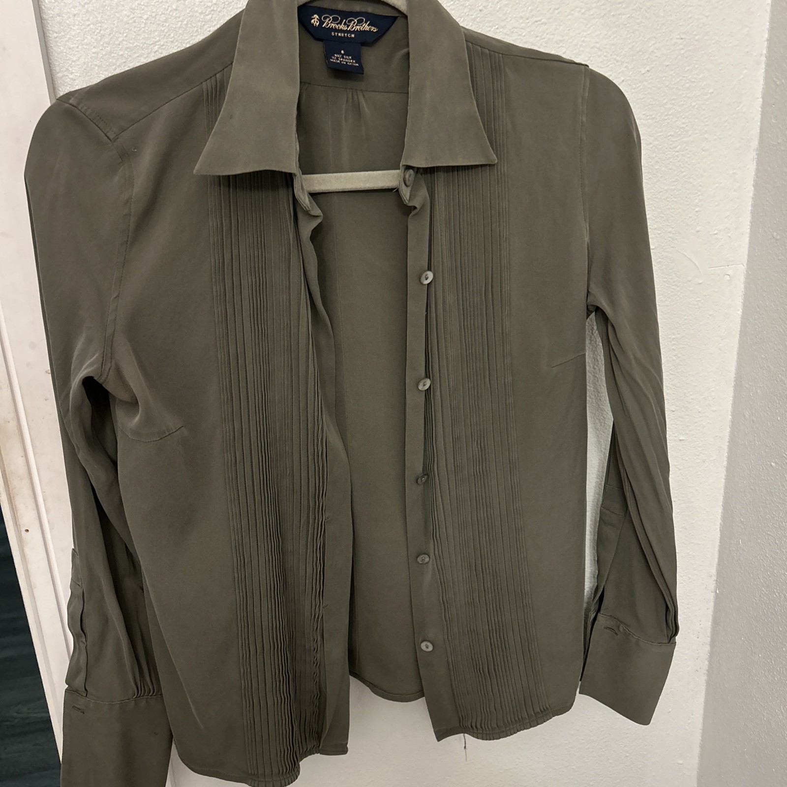 Women’s Brooks Brothers Blouse 100% Silk | Size 6