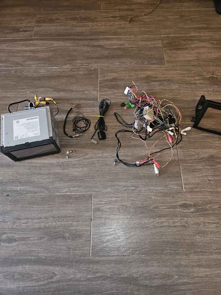 Kenwood DNX576S 6.75" Touchscreen DVD Navigation Receiver Previously Owned  - Image 4 of 4