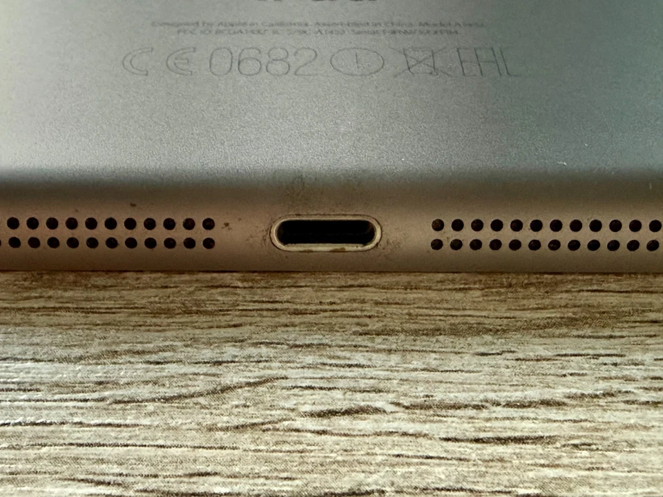 Apple iPad mini 1. Gen. 16GB, WLAN, 20,07 cm, (7,9 Zoll) - Spacegrau - A1432 - Bild 4 von 4