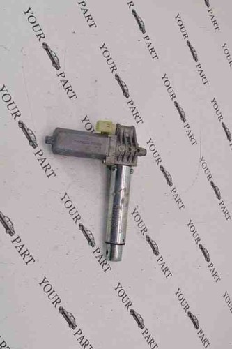 BMW 5 E60 Sitzsteuerungsmotor vorne links 8321086 2004 30991788