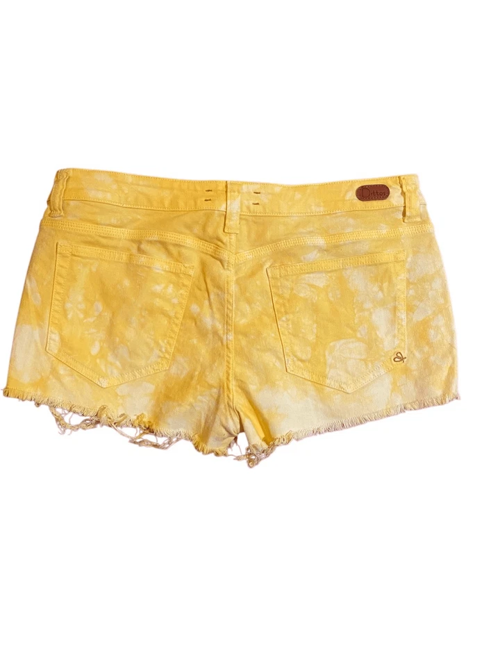 Pantalones cortos de mezclilla Dittos amarillos tie dye para mujer talla 30 Foto 3 de 4