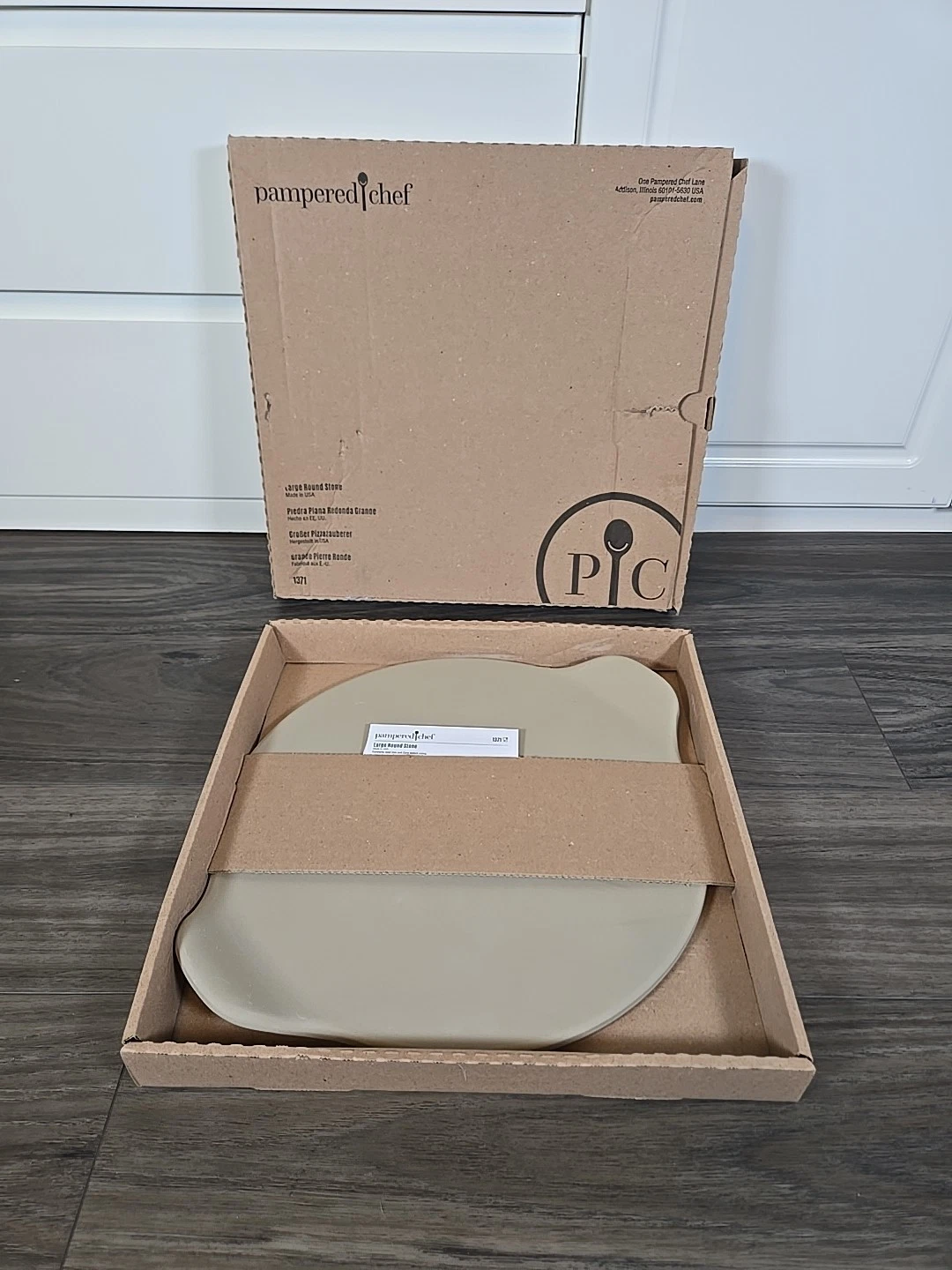 Pampered Chef Round Baking Stone 15 15in Large 1371 Pizza Pan Handles See Dis...
Opens in a new wind