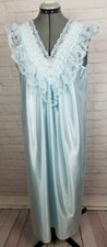 VTG Stardust Nightgown Medium Long Lace V Neck Sleeveless Shiny Green Elegant