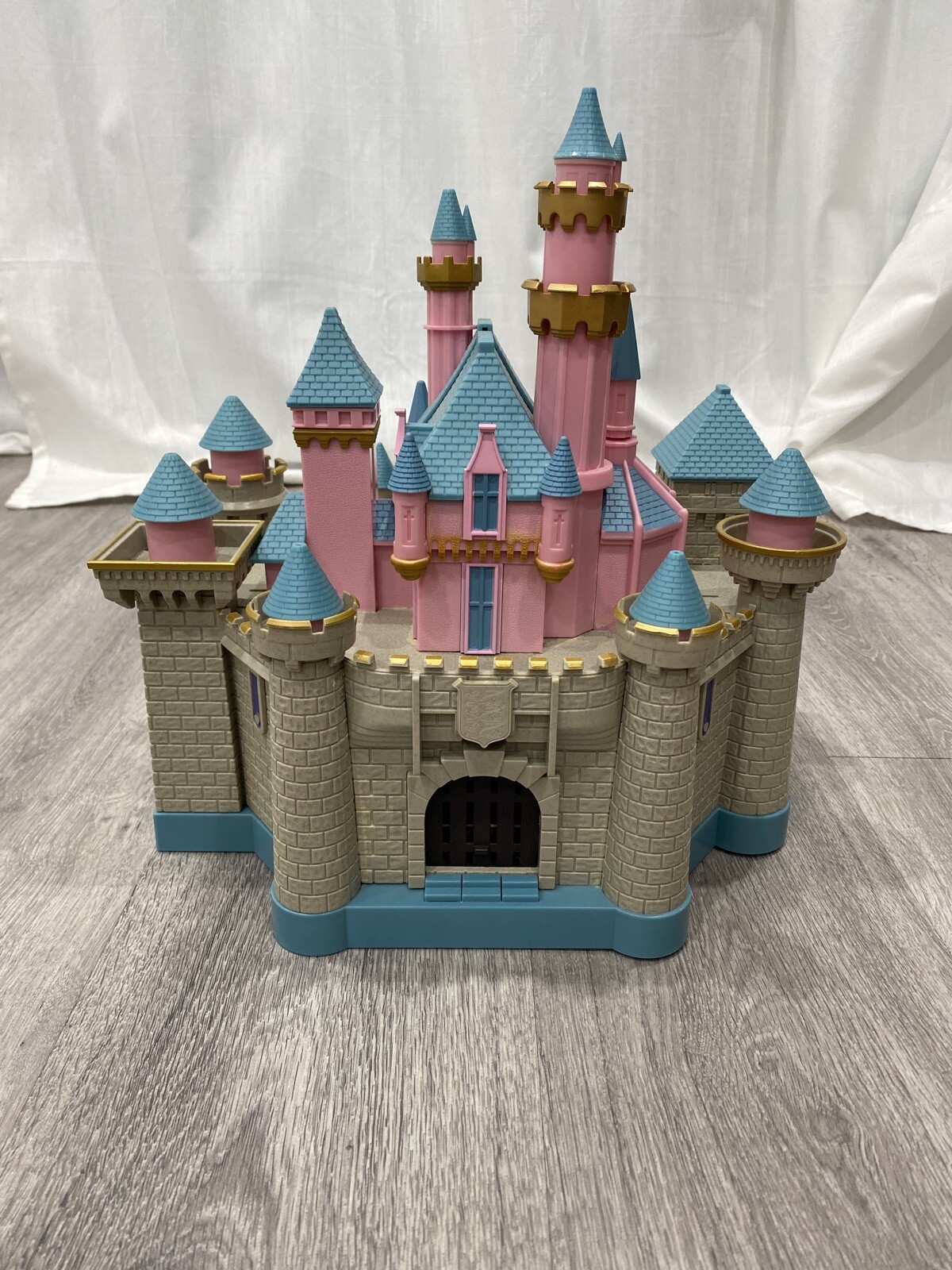 sleeping beauty castle playset