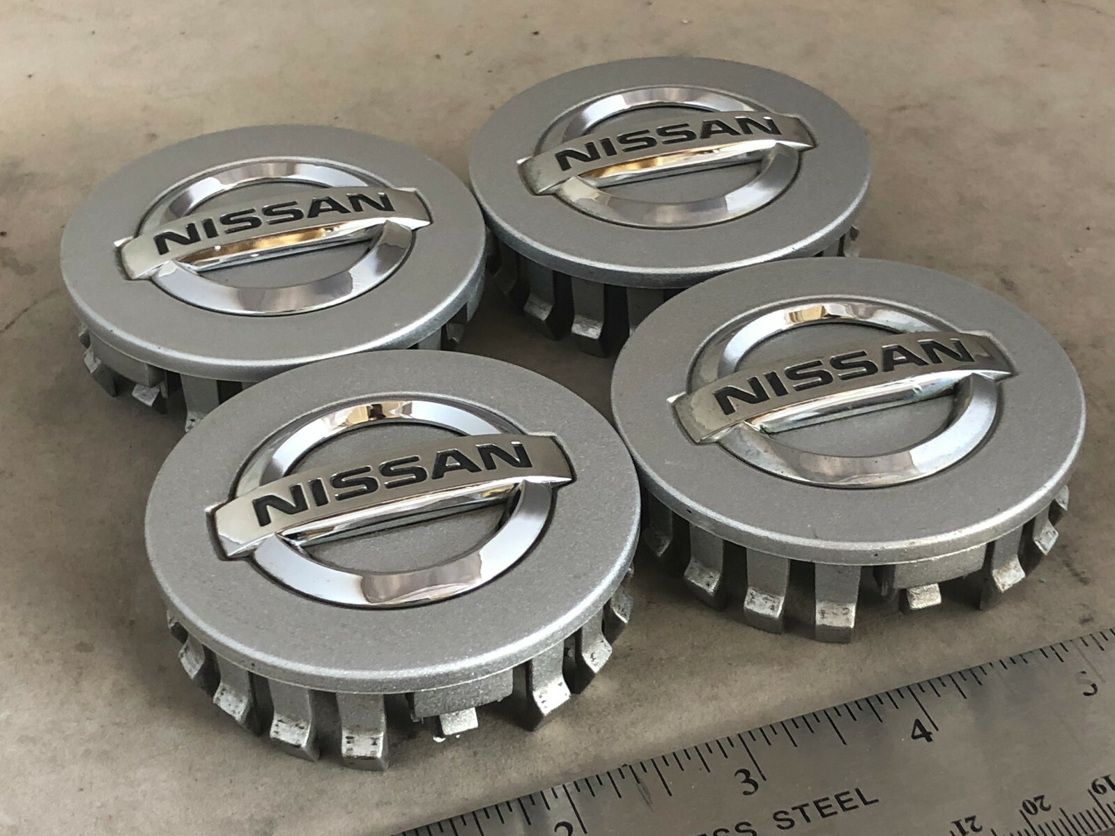 SET of FOUR Nissan Pathfinder Frontier Xterra Wheel Center Hub Cap