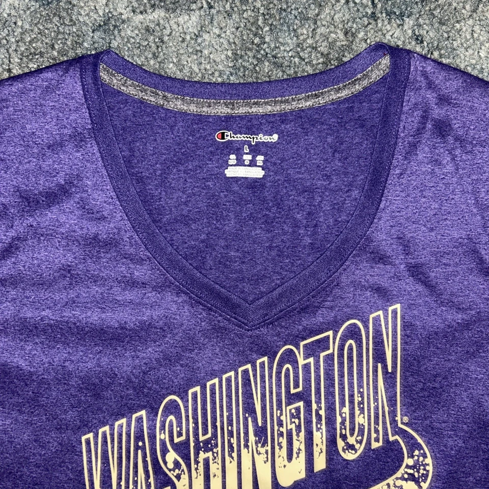 University of Washington Huskies Women's Purple Shirt Large & Socks NWT New - Image 4 of 4