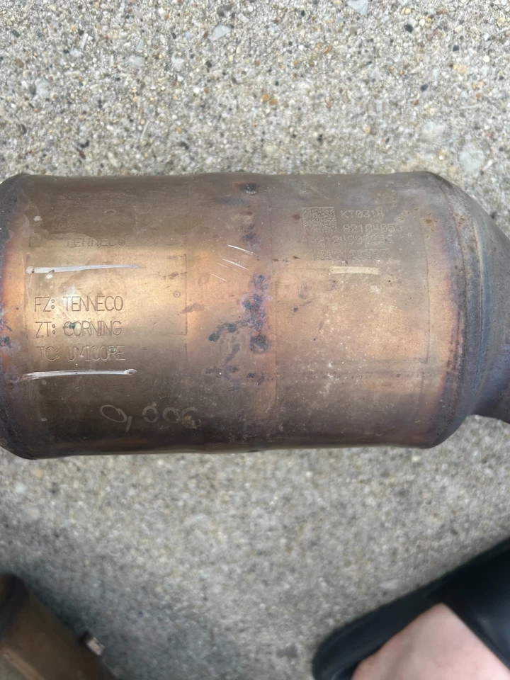 Tubos descendentes de longitud completa AMG 2014 CLS 63s OEM CON CONVERTIDORES CATALÍTICOS 5,5 BITURBO Foto 4 de 4