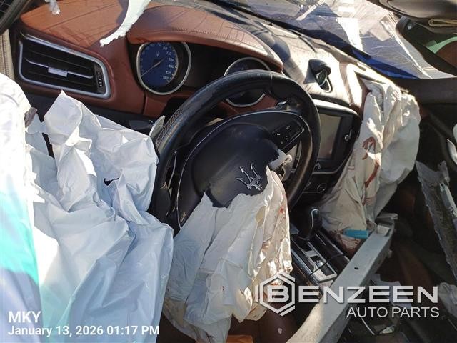 Maserati Ghibli 2014 Compressor with bracket