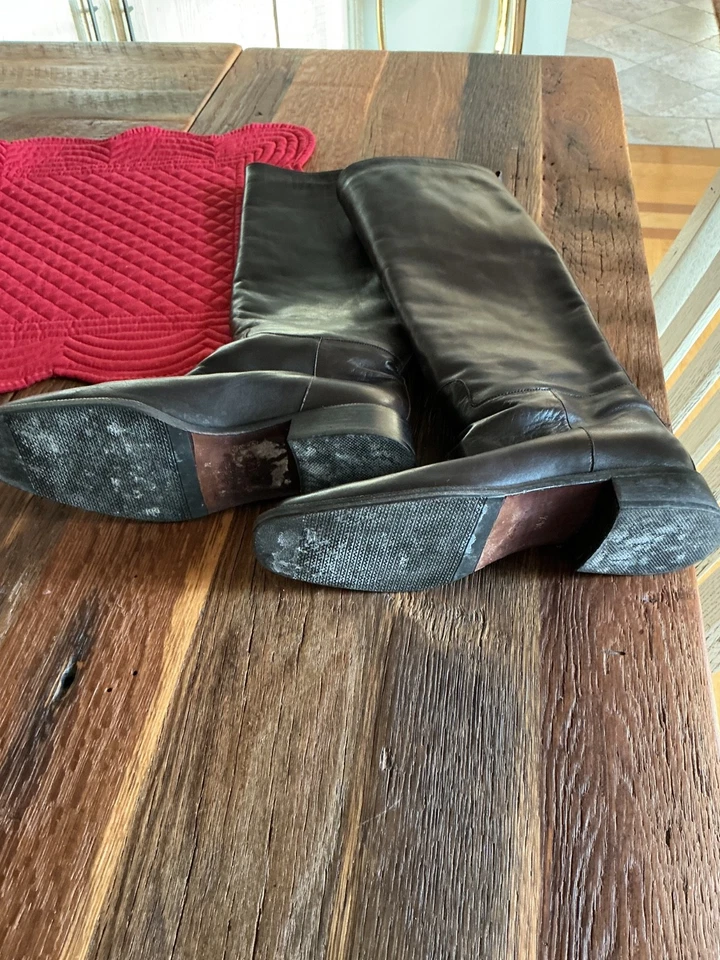 Botas de montar Bally de cuero hasta la rodilla Foto 4 de 4