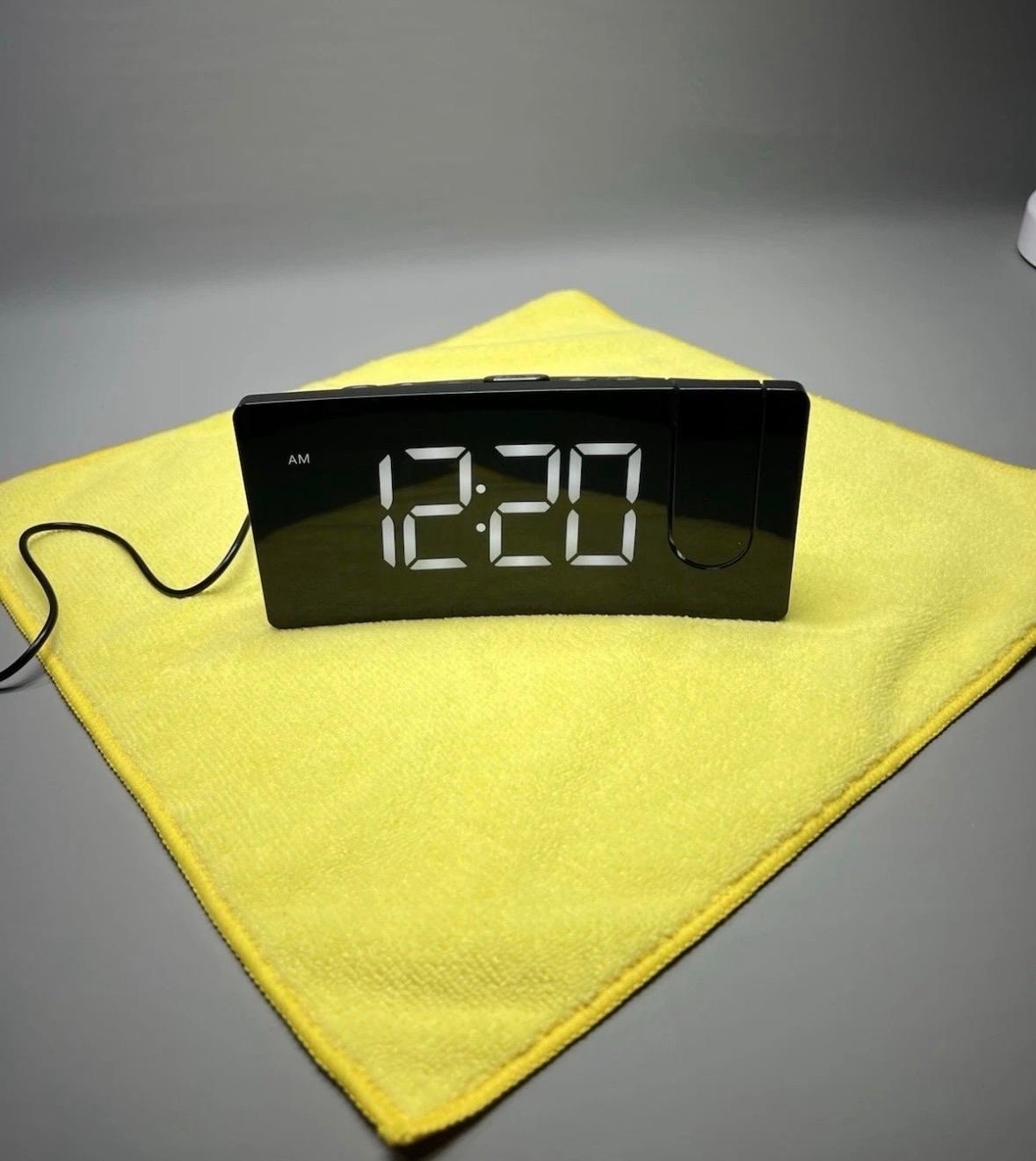 Digital Alarm Clock Large Display USB Charging Port Loud With Wall Projector