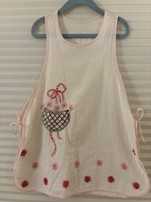 Vintage 50 s Child s Hand Embroidered Size 5-7 Apron Flowers, Kitchen Decor Euc