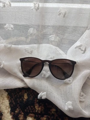 Ray-Ban - Photo 1/4