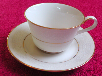 Noritake (Tulane Pat #7562) 2 1/2'' CUP & SAUCER SET(s) Exc (8+ avail)