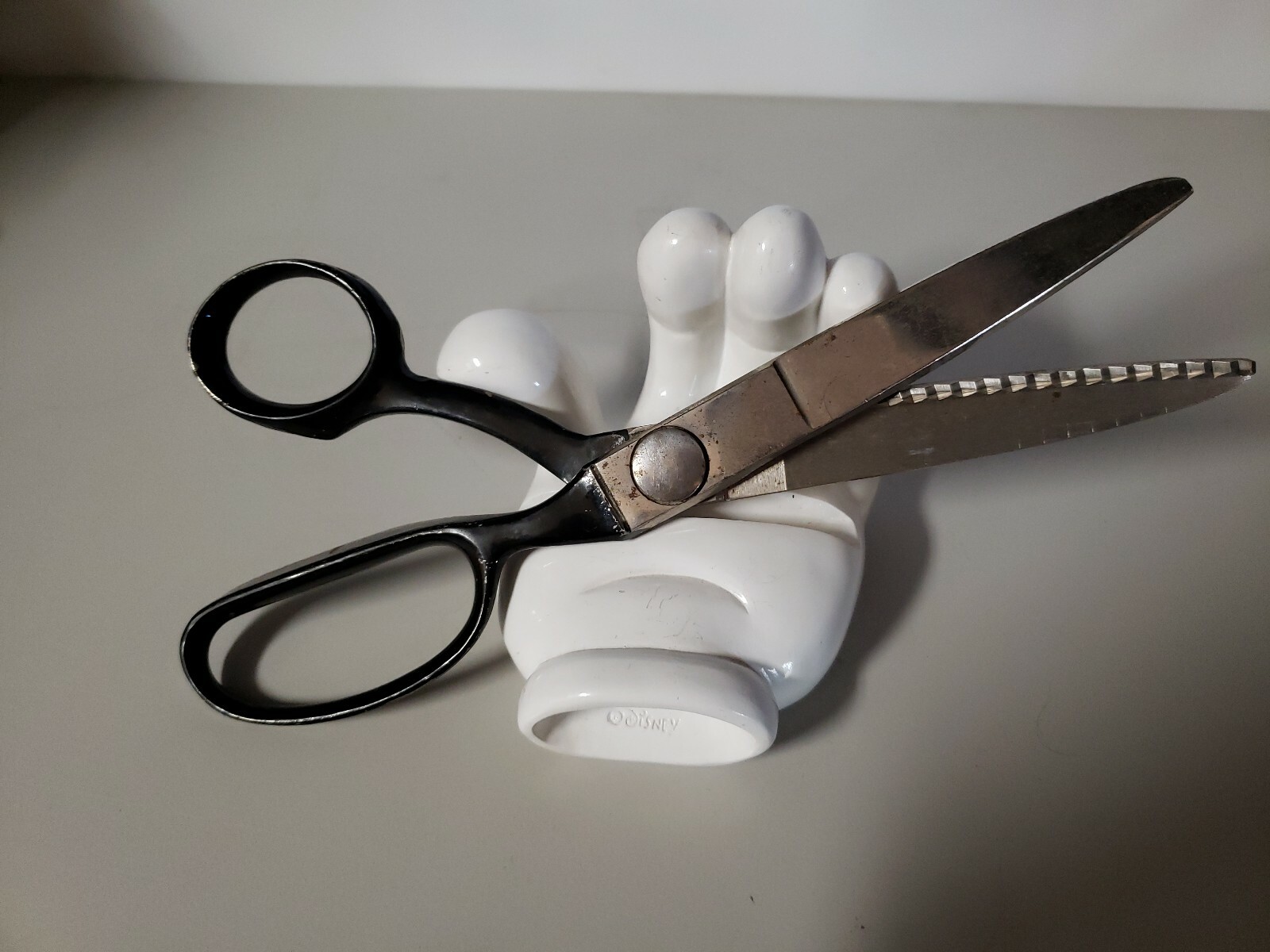 Vintage Wiss 9" Pinking Shears Scissors Newark, NJ USA Pat 1959190