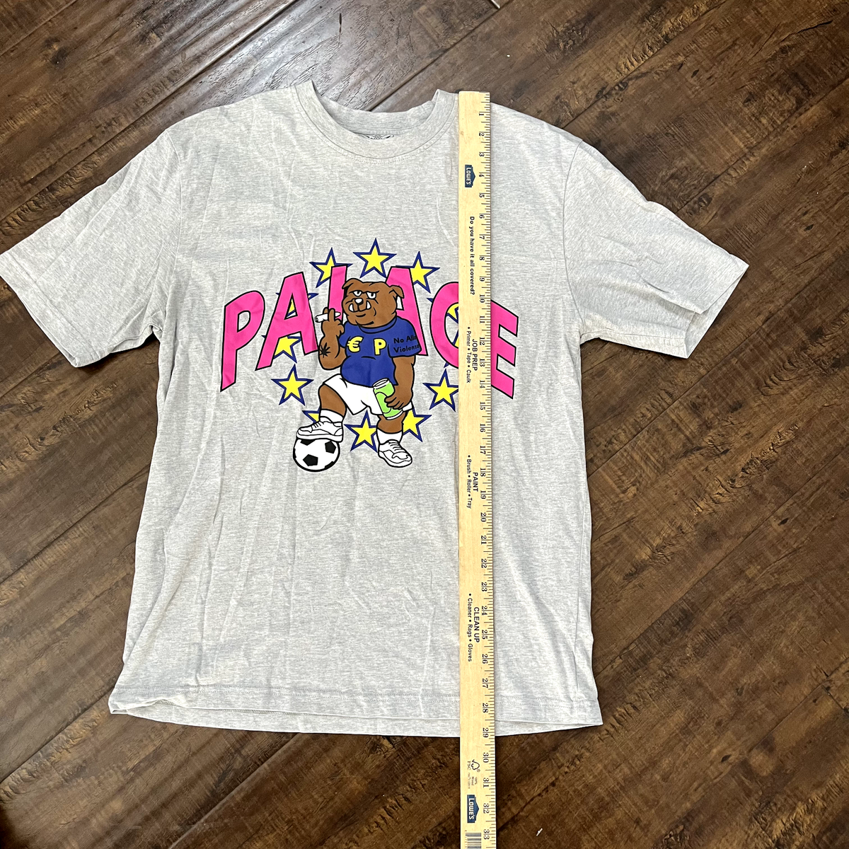 Palace Skateboards Euro Soccer Bulldog Crew T-Shirt Mens Palace Skateboards Euro Soccer Bulldog Crew T-Shirt Mens