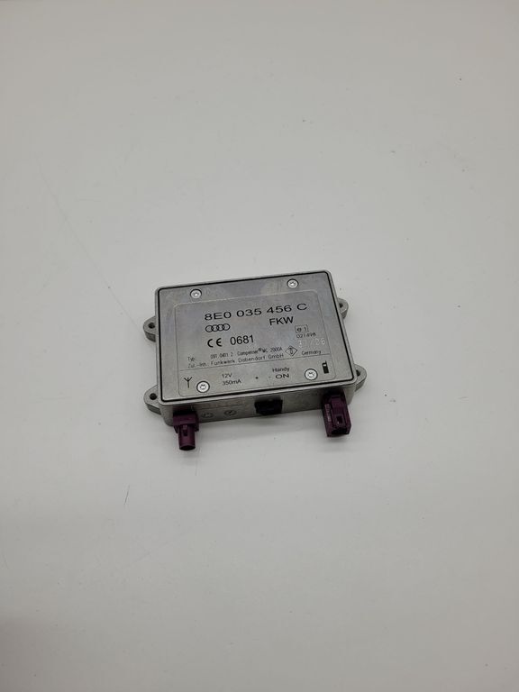 Audi Q7 4L 2006 Antenna Signal Booster 8E0035456C SVJ3366 for Enhanced Radio Reception