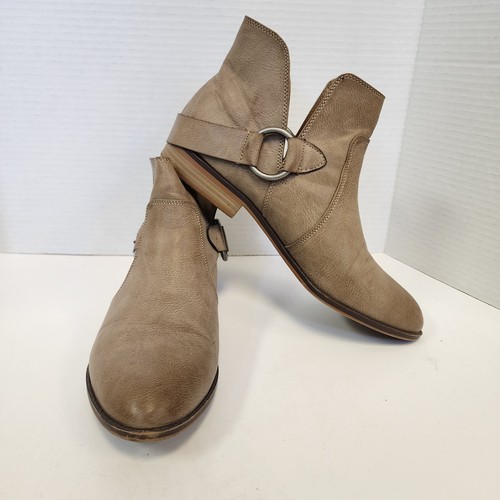Canyon River Blues Booties Lana Women 10 Brown Ran Faux Leather Country Buckle