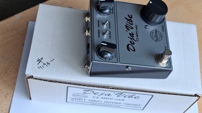 Fulltone Custom Shop Mini Deja Vibe Mk II Rotary Speaker Pedal W BOX, USED