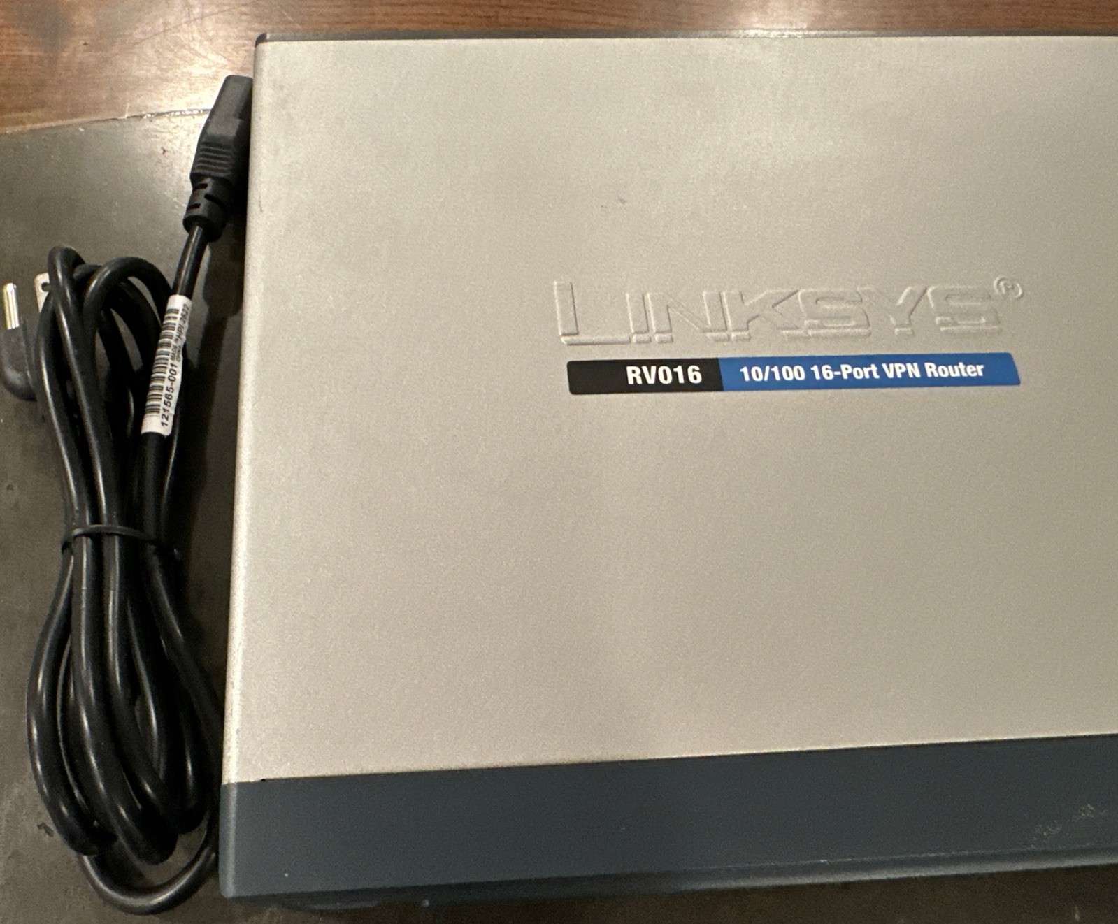 Linksys RV016 16-Port 10/100 VPN Router (B5) w Power Cord & FREE S/H SAME DAY