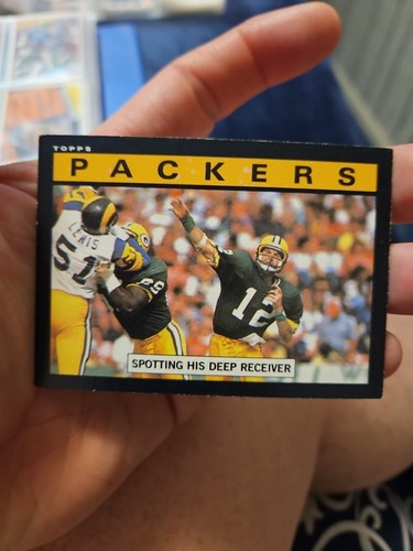Lynn Dickey [Packers Team Leaders] #66 1985 Topps card