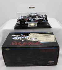 New Revell Collection Club 1:24 3 Dale Earnhardt Sr 2001 Oreo GM 1297