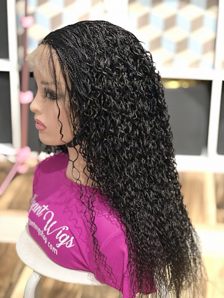 Braided wig: beautifu wig, water wave made on a full Lace Wig. Length 24 Inches - Image 3 of 4