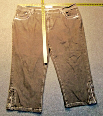 Faded Glory Jeans Women's Denim Capris Size 26W Stretch Black